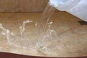 河口漏水维修 免砸砖防水材料该如何施工